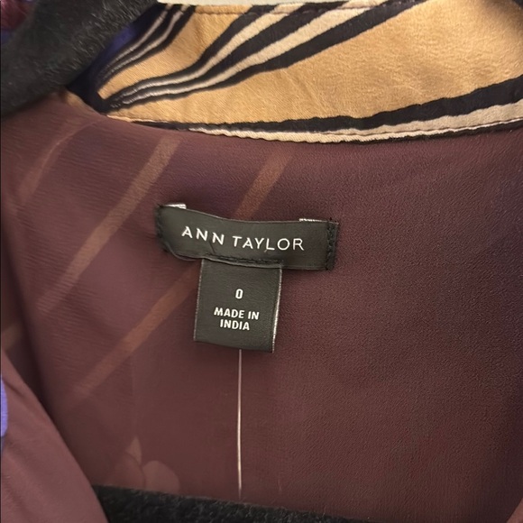 Ann Taylor Long Sleeve Dress in Purple and Gold - Picture 4 of 13